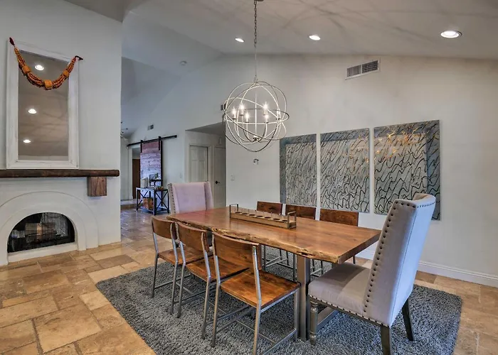 Oasis W/ Outdoor Bar & Pool! * Scottsdale
