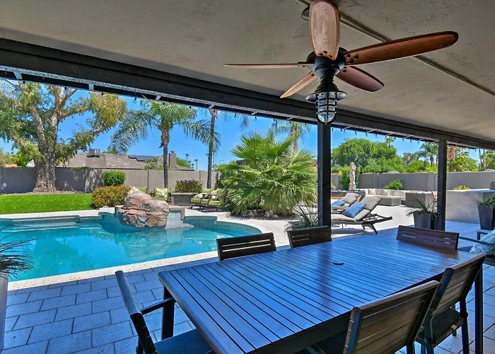 Oasis W/ Outdoor Bar & Pool! Scottsdale